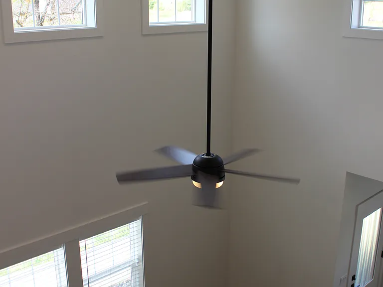 166 N Edgewood Ln — Photo 10
