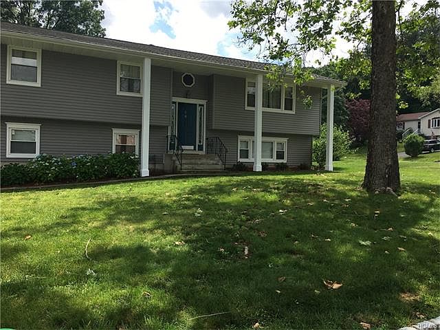1st image of 2 Beechwood Ln