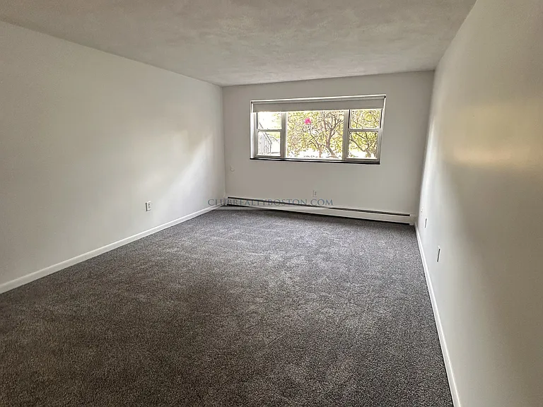 163 Lexington St #17 — Photo 7