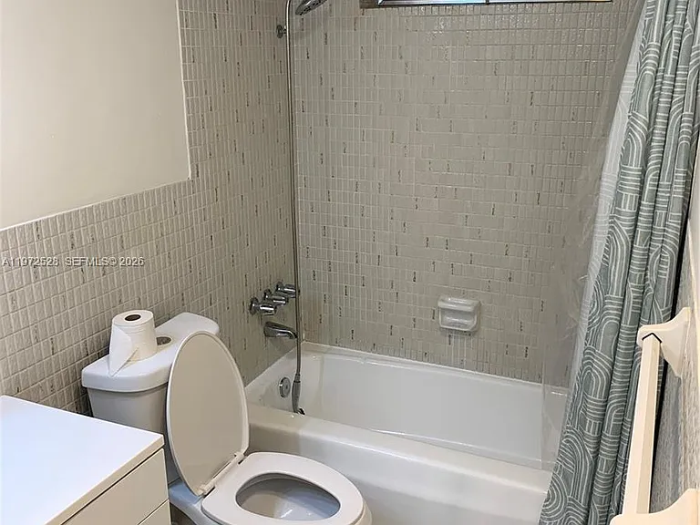 2861 Leonard Dr #F301 — Photo 15