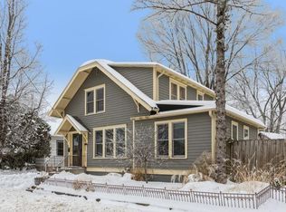 506 S 7th Ave, Iowa City, IA 52245