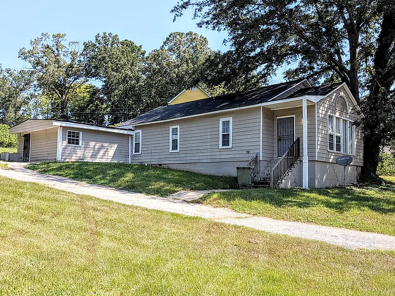 2211 Butner Rd SW — Photo 1