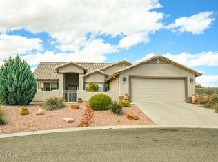 6390 E Juniper Wind Dr, Cornville, AZ 86325