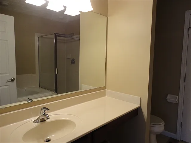 596 Jodee Dr — Photo 7