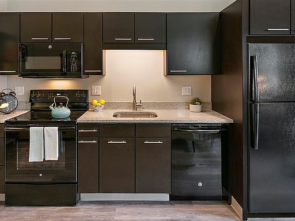 2nd image of 5765 Centre Ave #613
