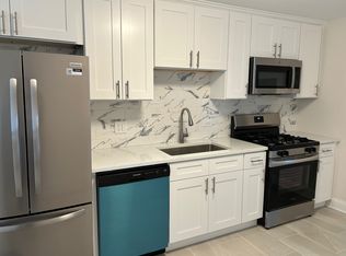9608 N Greenwood Ave #2W, Des Plaines, IL 60016