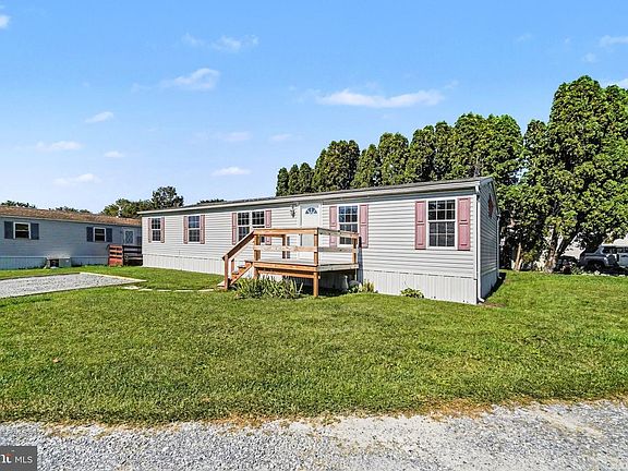 3rd image of 1910 Schubert Rd Lot 23
