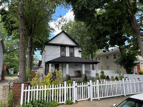 29 Elm Avenue, Hempstead, NY 11550