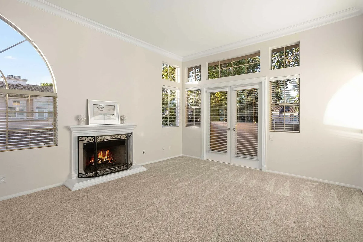 2 bed, 1146 sqft, $4,450 — Photo 1