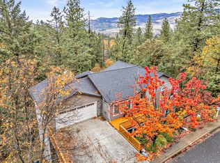 461 Waterline Rd, Ashland, OR 97520