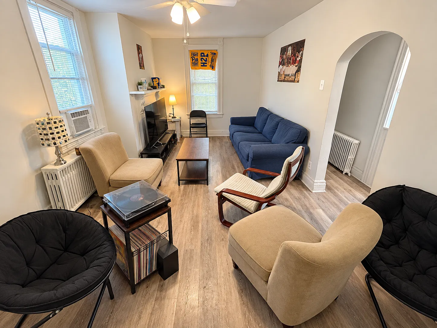 4 bed, 1300 sqft, $3,700 — Photo 3