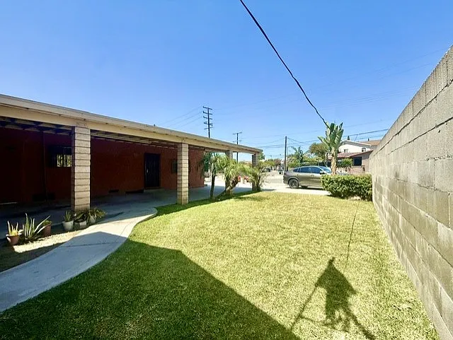 N Dangler Ave — Photo 18