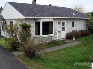 10 Davis Dr, Silver Bay, MN 55614