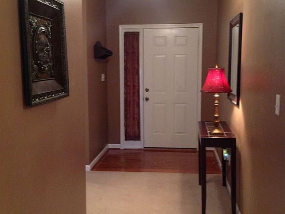 2nd image of 1032 Castlemaine Dr