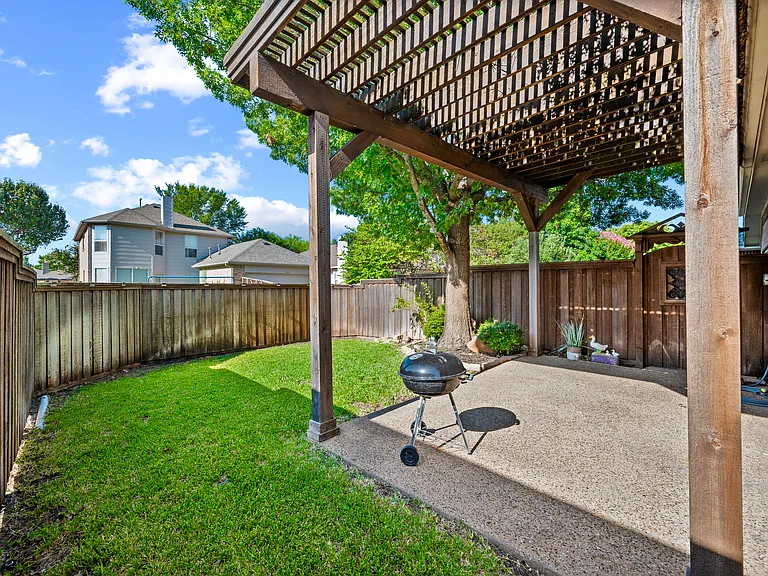 1716 Mapleleaf Falls Dr — Photo 30