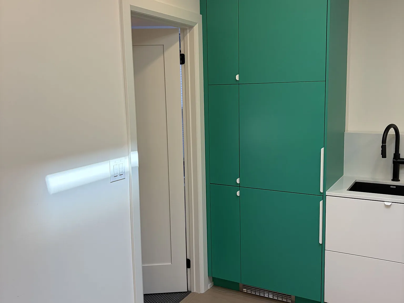 2 bed, $2,050 — Photo 3