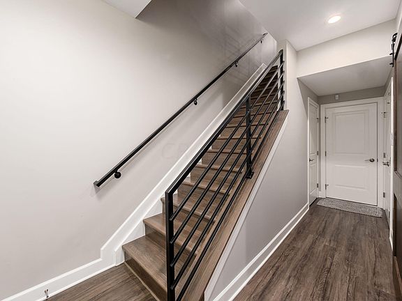 5th image of 1245 Cromartie Ln #W