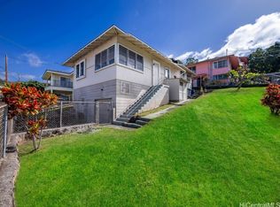 1817 Aupuni St, Honolulu, HI 96817