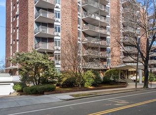 19 Winchester St APT 210, Brookline, MA 02446
