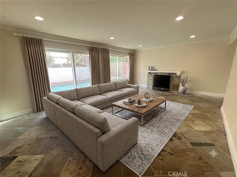 22840 Sparrowdell Dr — Photo 4