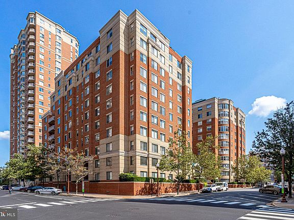 3rd image of 3835 9th St N APT 509E