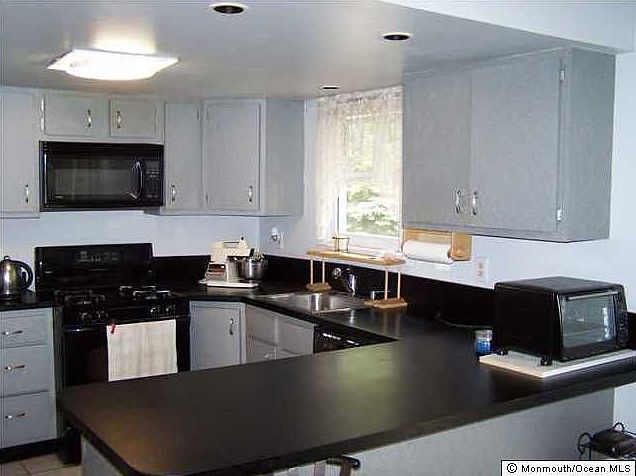 2nd image of 21 Cannonball Dr