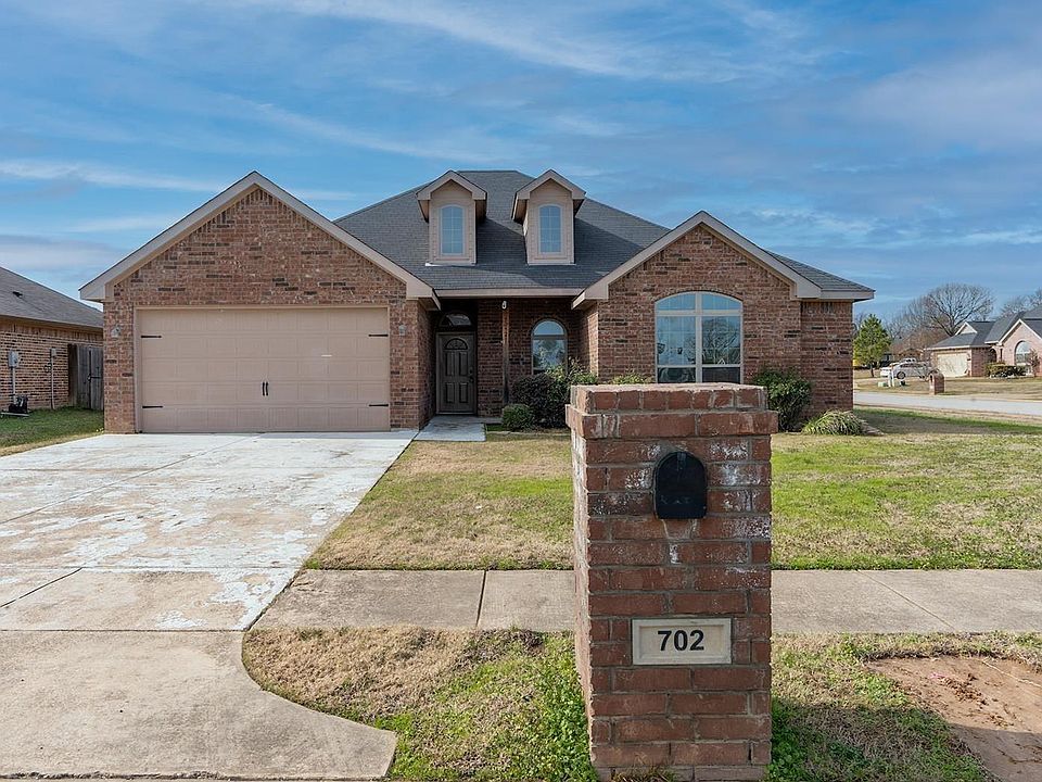 1st image of 702 Griffen Dr