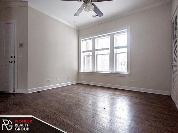 3rd image of 3248 N Clifton Ave #1