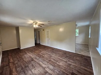 3 bed, 1.0 bath, 1170 sqft, $1,200 — Photo 2