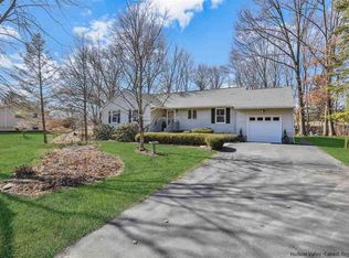 5 Van Alst St, New Paltz, NY 12561