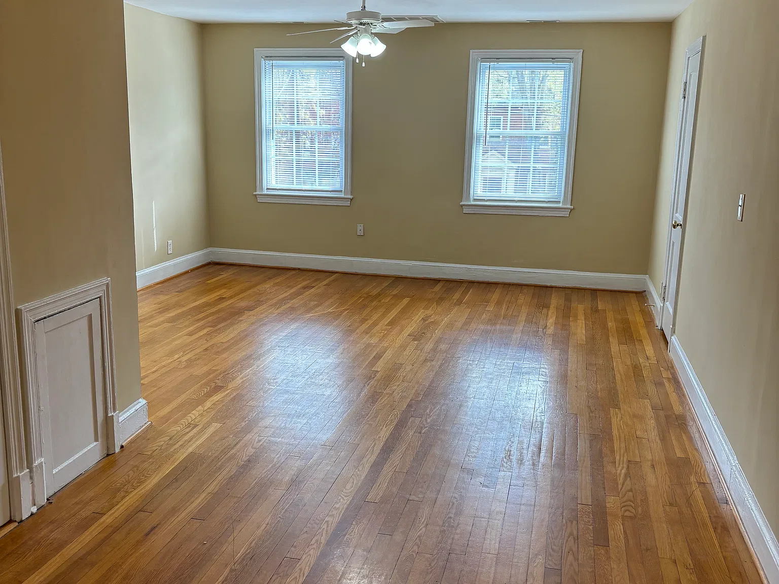 2 bed, 900 sqft, $2,295 — Photo 4