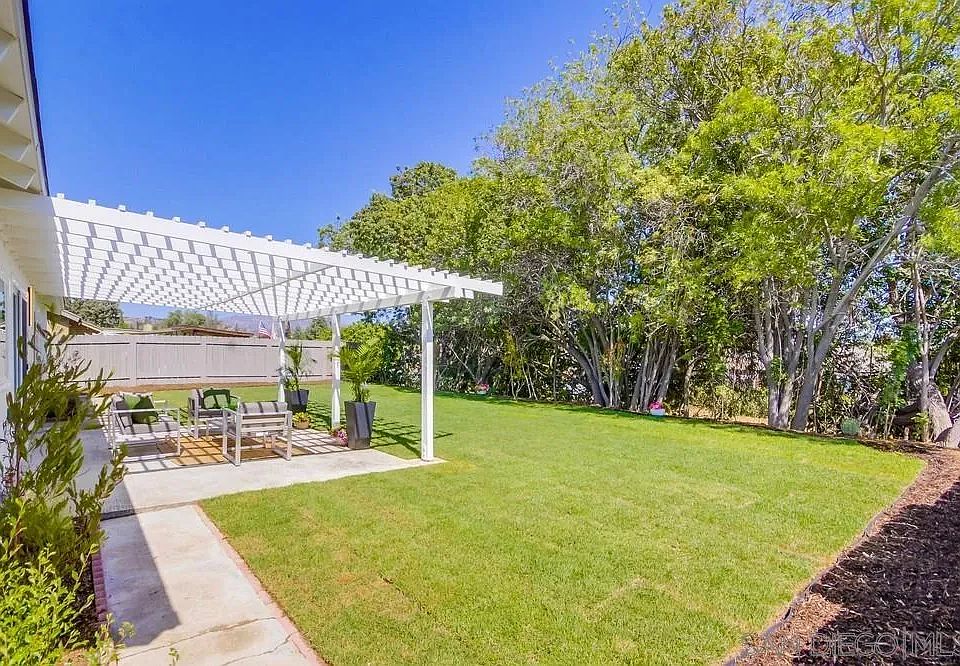 2nd image of 13323 Arikara Dr