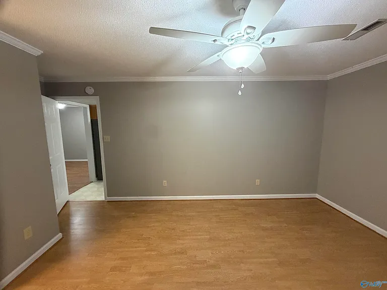 402 Pine St NW — Photo 15