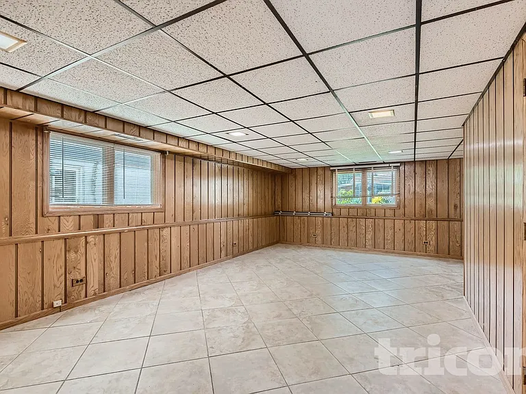 8147 N Chester Ave — Photo 8