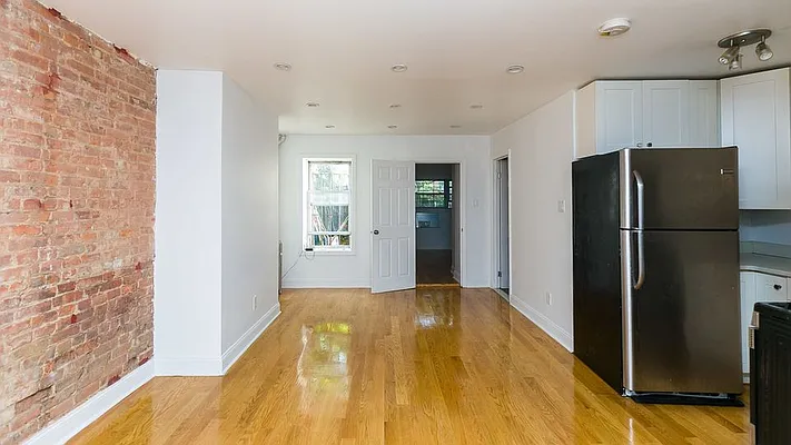 Rented by Nooklyn NYC LLC | media 23