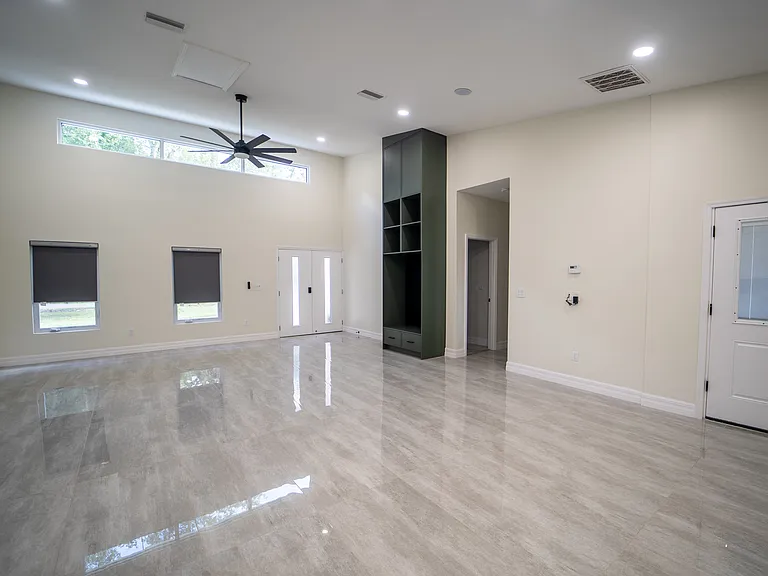 2902 Robinson Rd — Photo 6