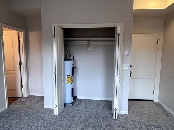 4th image of 530 NW 23rd Ave APT 205