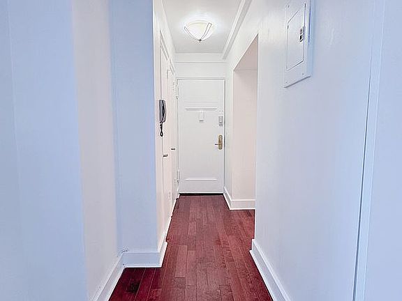 5th image of 25 Tudor City Pl APT 901