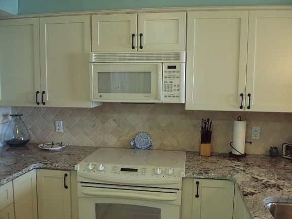 3rd image of 480 Gulf Shore Dr Unit 403