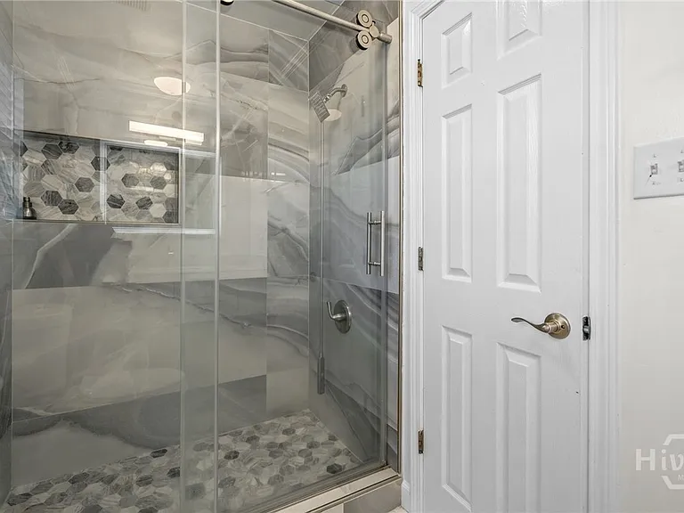 124 Hopeland Dr — Photo 19