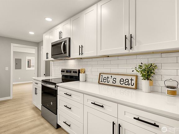 4th image of 10807 Villa Lane SW