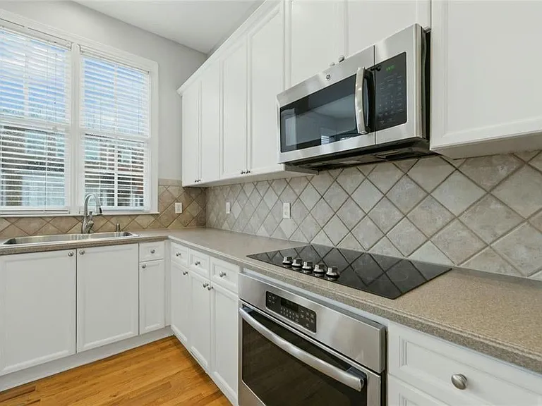 319 Creekbank Way SE — Photo 8