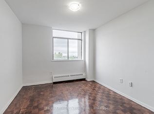 2255 Weston Rd #906, Toronto, ON M9N 1Y5