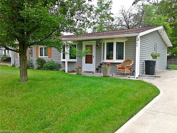2nd image of 1960 Byron Dr