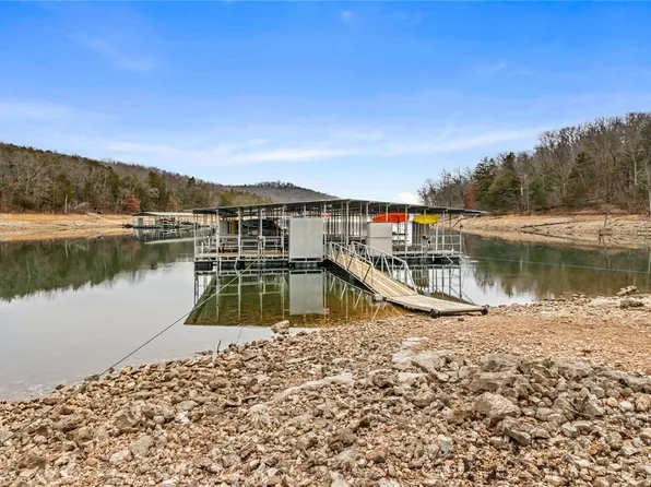 20608 Acorn Ln, Garfield, AR 72732