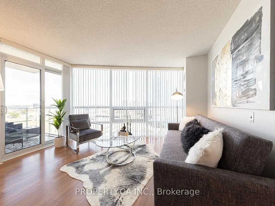 83 Borough Dr #906