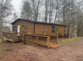545 Cedar Hills Dr, Franklin, NC 28734