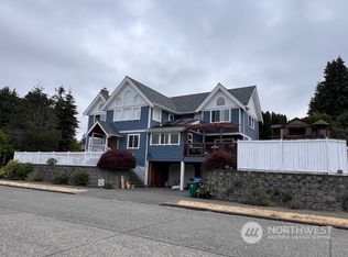 7804 41st Ave SW, Seattle, WA 98136