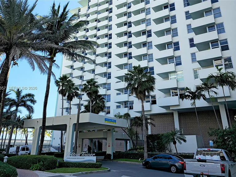 2899 Collins Ave #642 — Photo 4