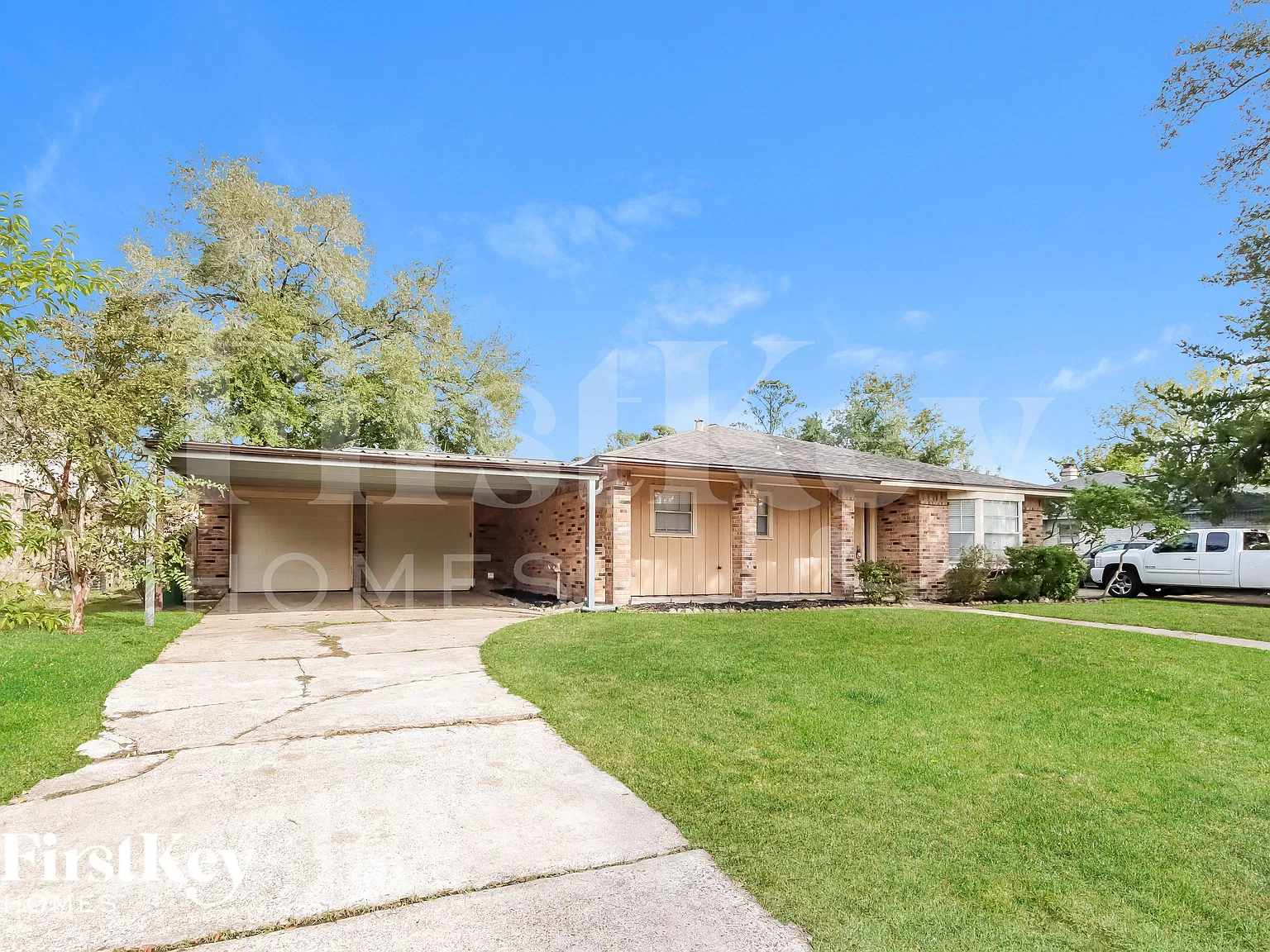 3 bed, 2.0 bath, 1405 sqft, $1,805 — Photo 2